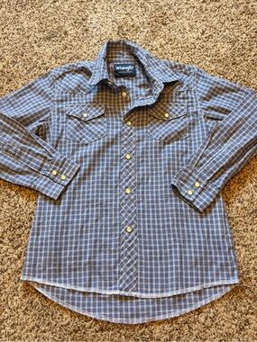 Vintage Wrangler Blue and White Plaid Western Pearl Snap Shirt
